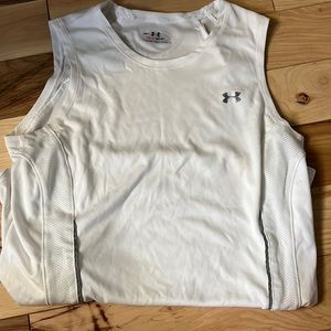 White under armor sports top